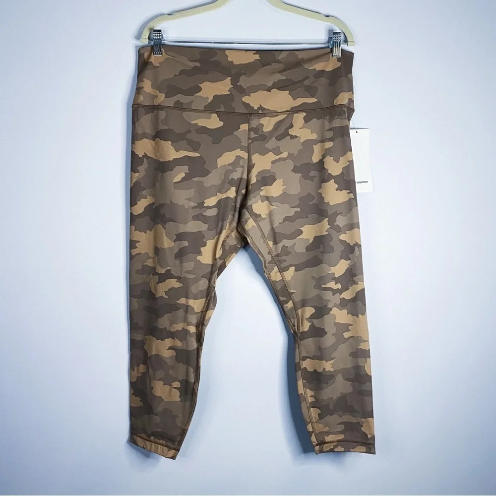 Lululemon - Brown Camo Align High Rise Legging 25” - Picture 3 of 5